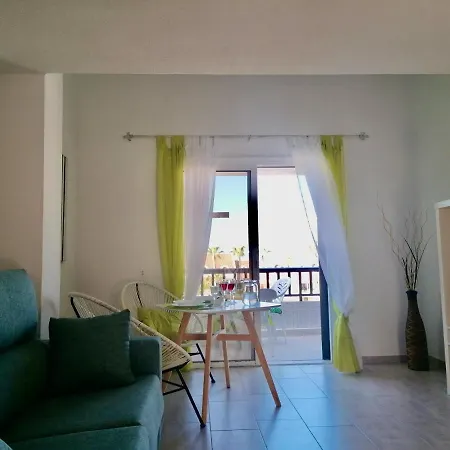 Golden View Apartment *